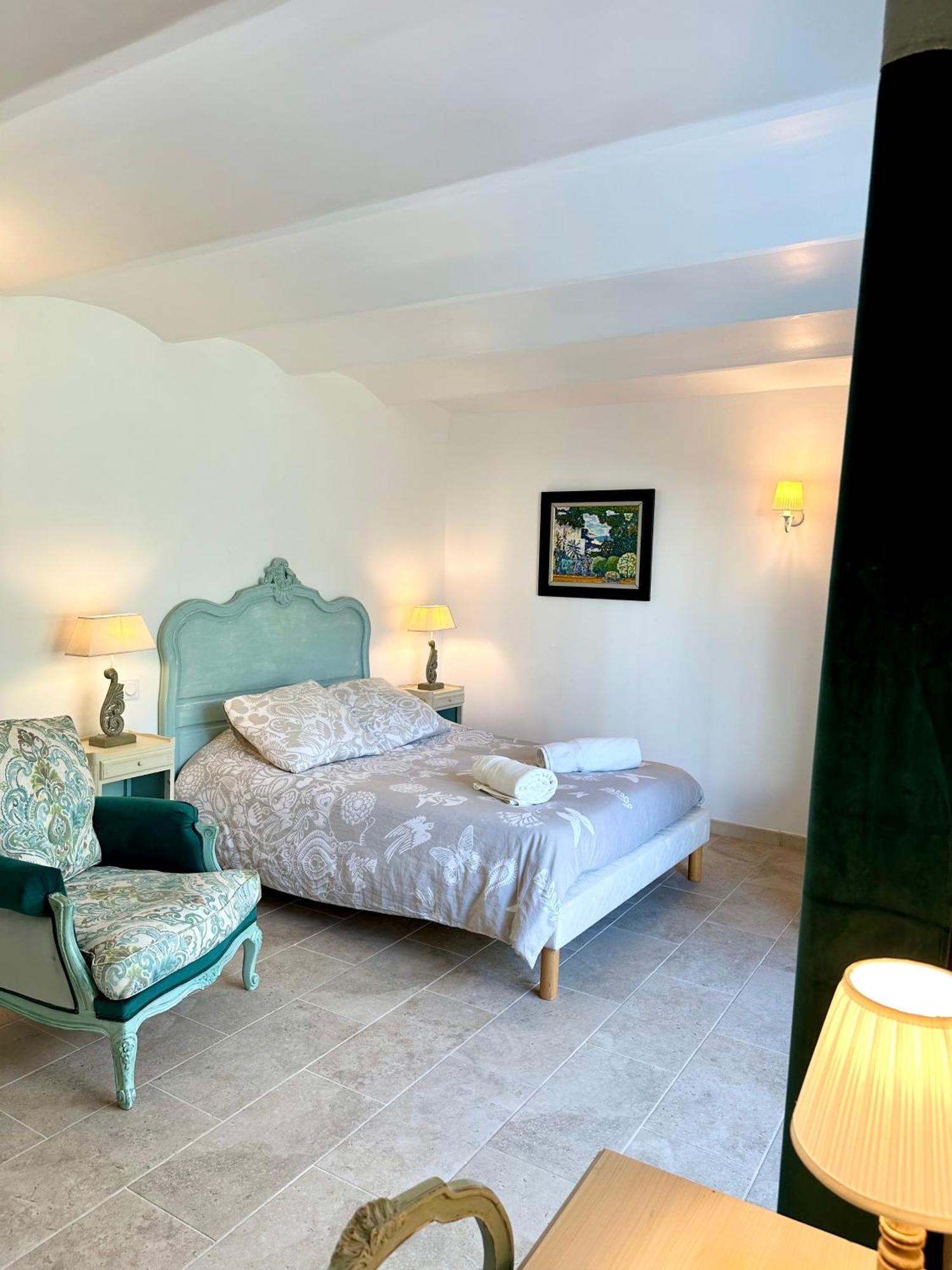 Apartment T2 Centre-ville Avec Grand Espace - 15mn Des Plages
